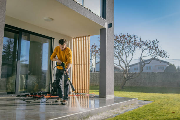 Best Animal Enclosure Cleaning  in Cliffside Park, NJ